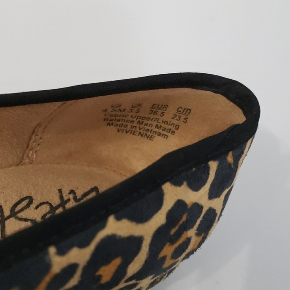 LIFE STRIDE, Leopard Print Slip-On Flat Shoes, Women's Size: 6.5, $29 - Picture 8 of 8
